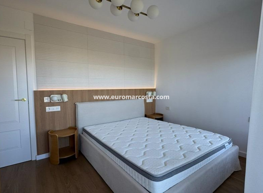 Sale - Apartment / flat - Torrevieja - TORREVIEJA