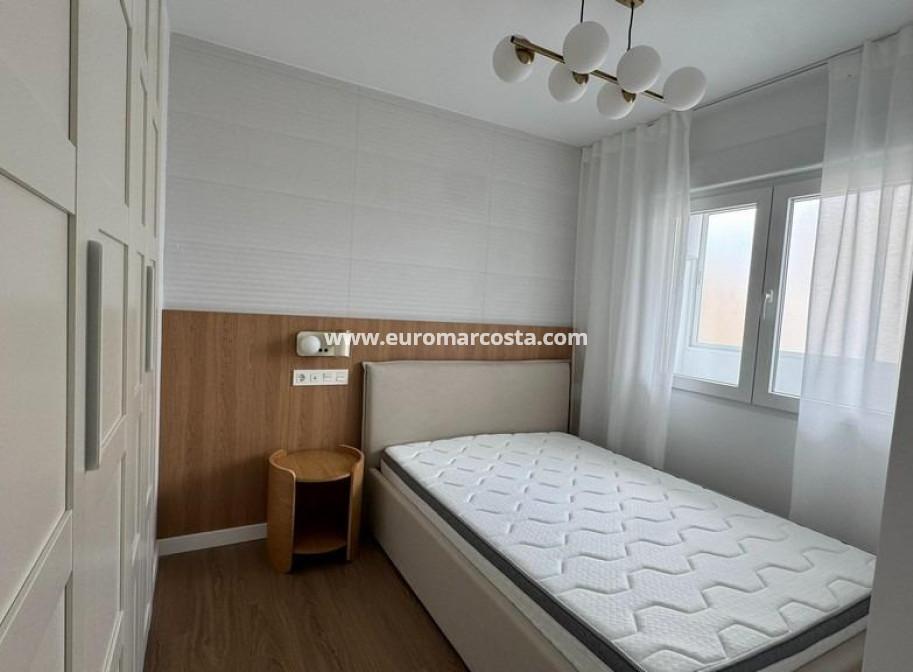 Sale - Apartment / flat - Torrevieja - TORREVIEJA