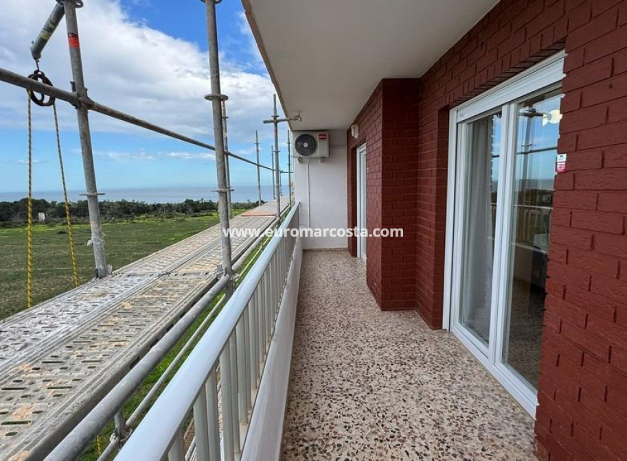 Sale - Apartment / flat - Torrevieja - TORREVIEJA