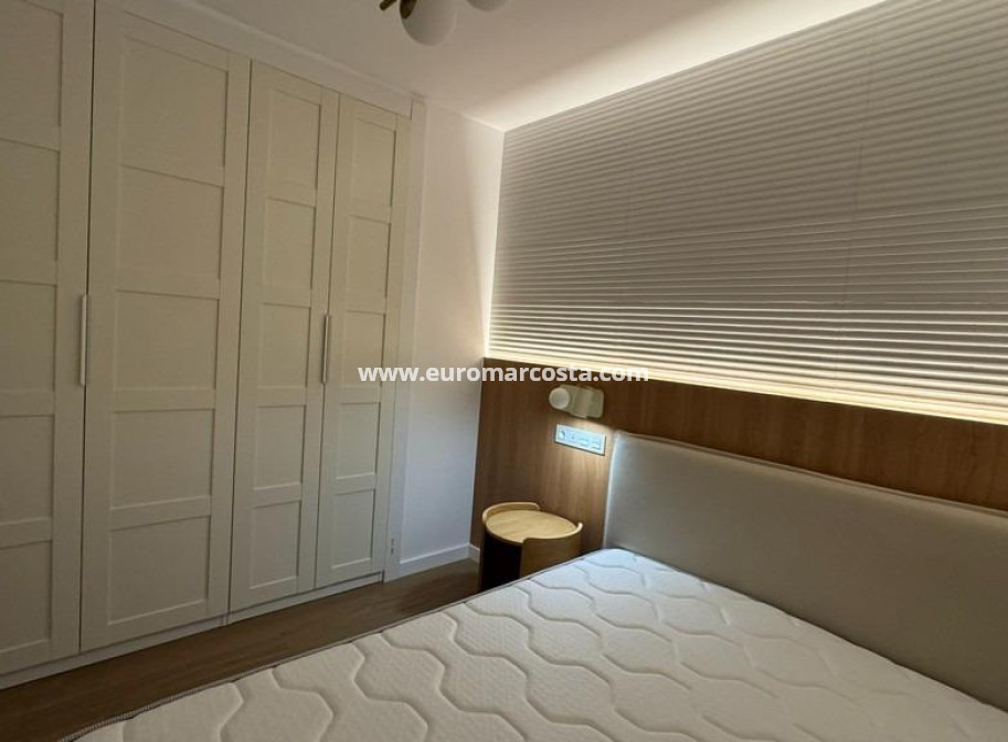 Sale - Apartment / flat - Torrevieja - TORREVIEJA