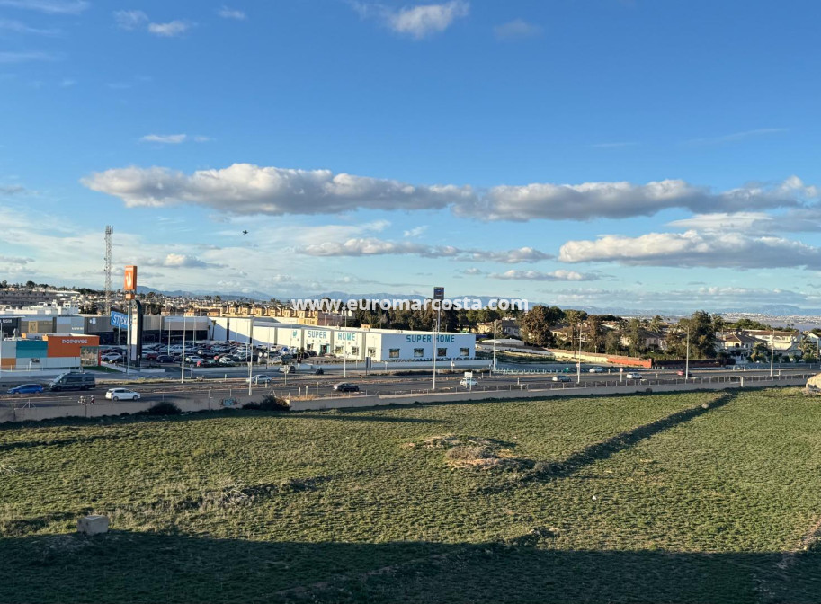 Sale - Apartment / flat - Torrevieja - TORREVIEJA