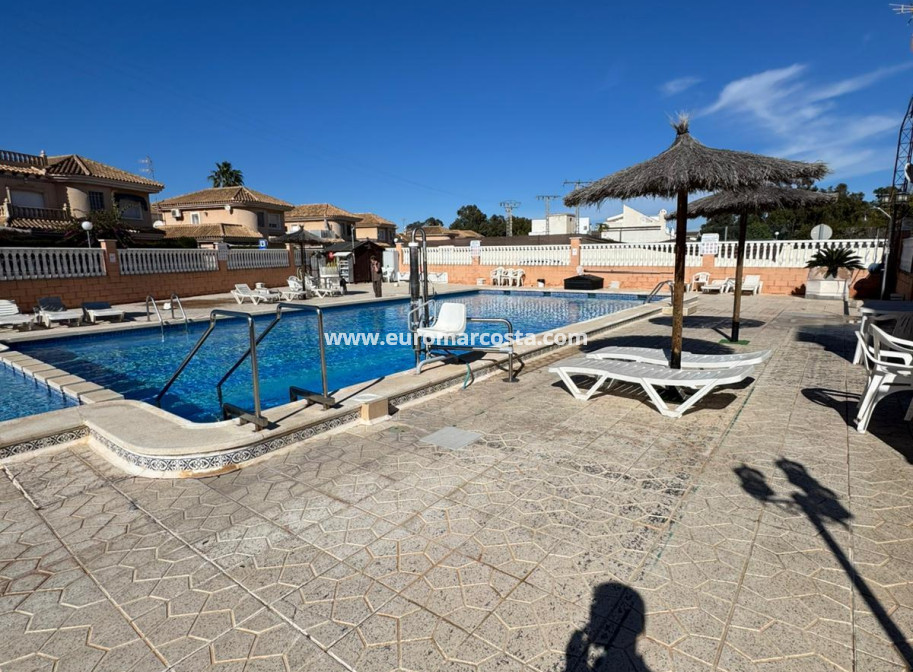 Objekte zum Wiederverkauf - Bungalow - Torrevieja - TORREVIEJA