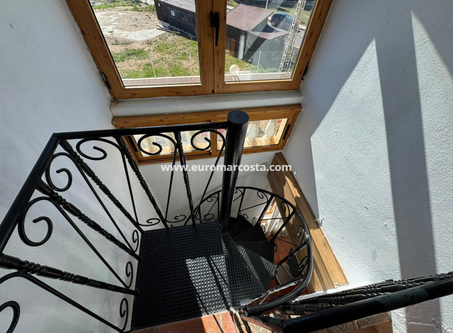 Objekte zum Wiederverkauf - Bungalow - Torrevieja - TORREVIEJA