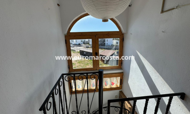 Objekte zum Wiederverkauf - Bungalow - Torrevieja - TORREVIEJA