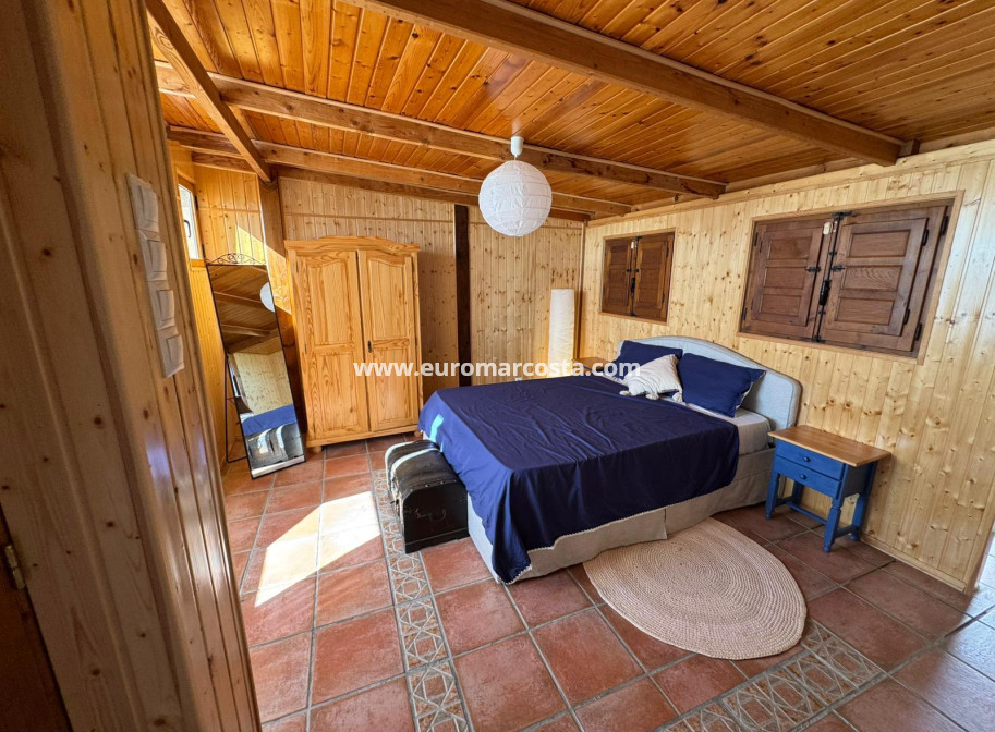 Objekte zum Wiederverkauf - Bungalow - Torrevieja - TORREVIEJA