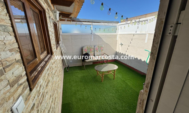 Objekte zum Wiederverkauf - Bungalow - Torrevieja - TORREVIEJA