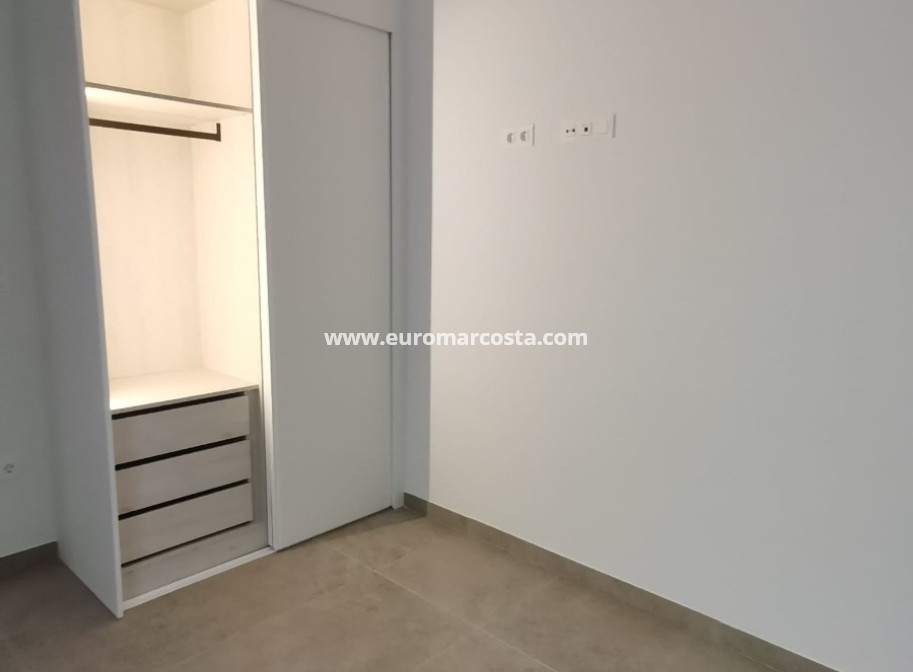 New Build - Apartment / flat - Torrevieja - TORREVIEJA