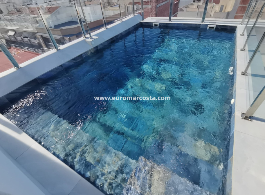 Neubauten - Wohnung - Torrevieja - TORREVIEJA