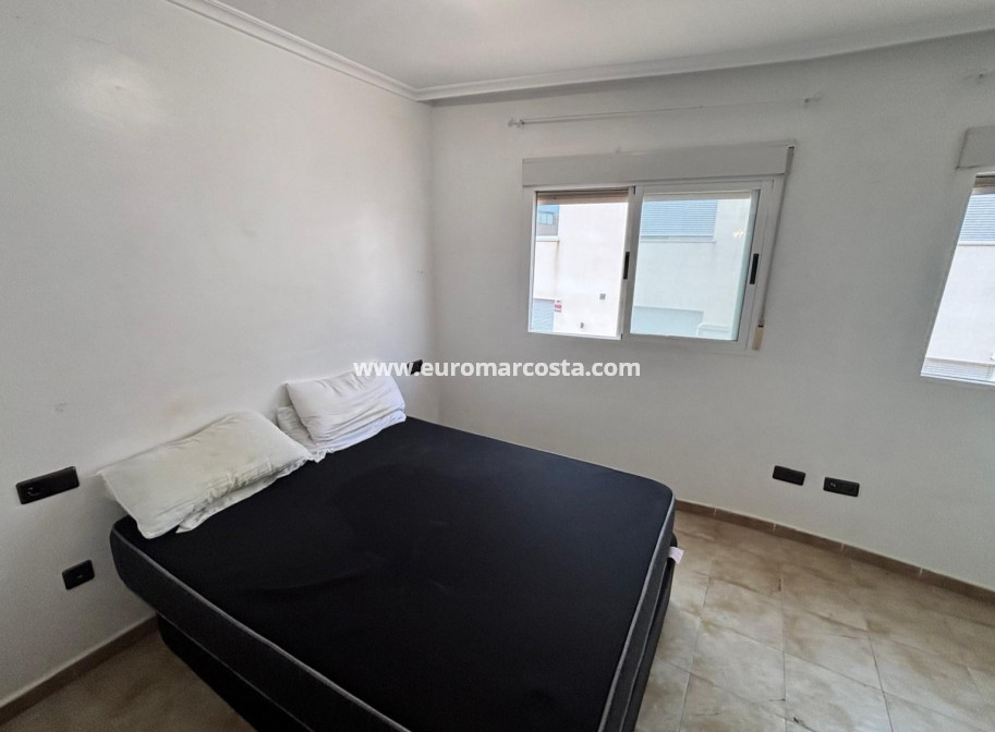 Objekte zum Wiederverkauf - Stadthaus - Guardamar del Segura - Urbanizaciones