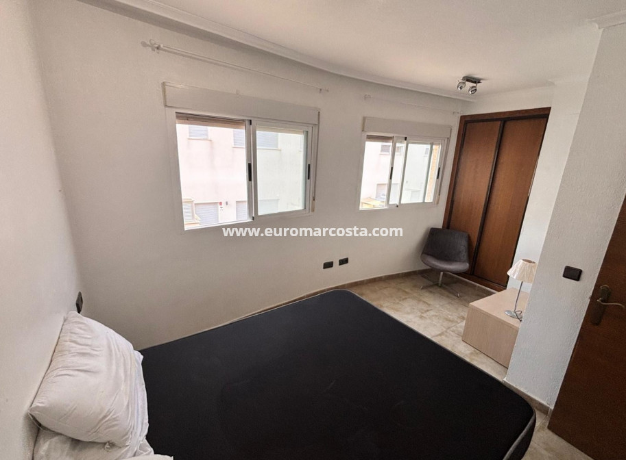 Objekte zum Wiederverkauf - Stadthaus - Guardamar del Segura - Urbanizaciones