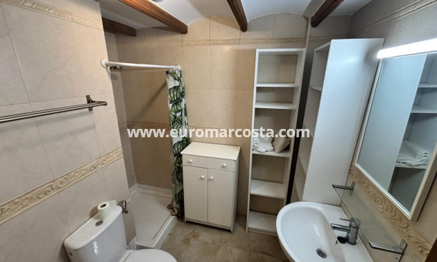 Objekte zum Wiederverkauf - Stadthaus - Guardamar del Segura - Urbanizaciones