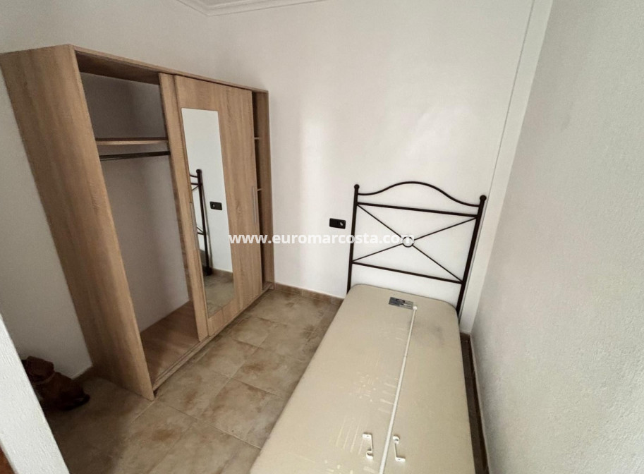 Objekte zum Wiederverkauf - Stadthaus - Guardamar del Segura - Urbanizaciones