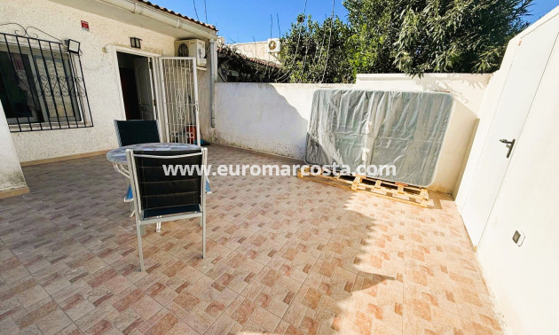 Objekte zum Wiederverkauf - Stadthaus - Torrevieja - TORREVIEJA