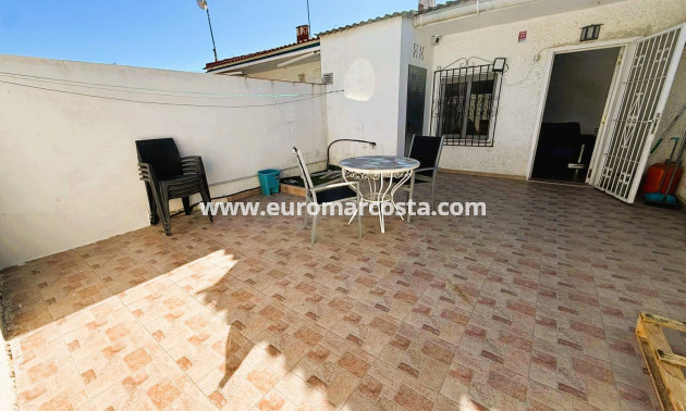 Objekte zum Wiederverkauf - Stadthaus - Torrevieja - TORREVIEJA