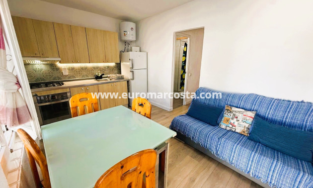 Objekte zum Wiederverkauf - Stadthaus - Torrevieja - TORREVIEJA