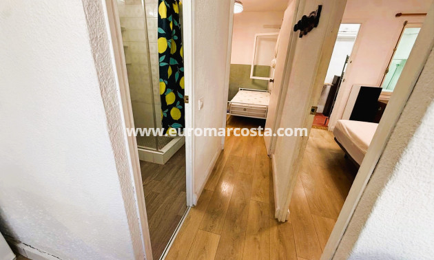 Objekte zum Wiederverkauf - Stadthaus - Torrevieja - TORREVIEJA