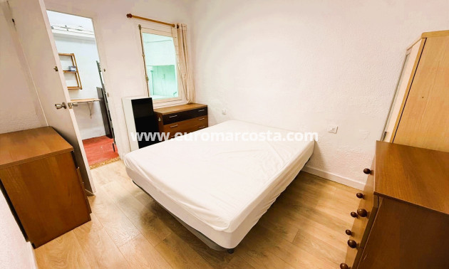 Objekte zum Wiederverkauf - Stadthaus - Torrevieja - TORREVIEJA