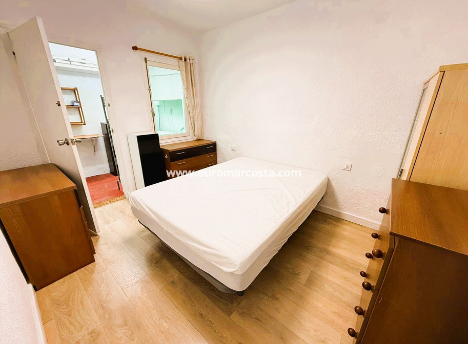 Objekte zum Wiederverkauf - Stadthaus - Torrevieja - TORREVIEJA