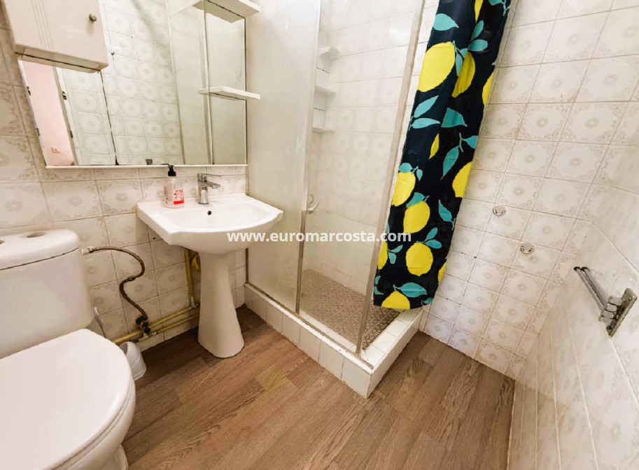 Objekte zum Wiederverkauf - Stadthaus - Torrevieja - TORREVIEJA