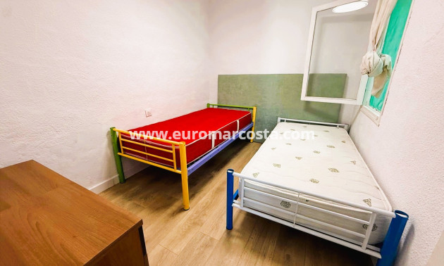 Objekte zum Wiederverkauf - Stadthaus - Torrevieja - TORREVIEJA