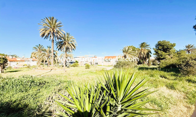 Objekte zum Wiederverkauf - Stadthaus - Torrevieja - TORREVIEJA