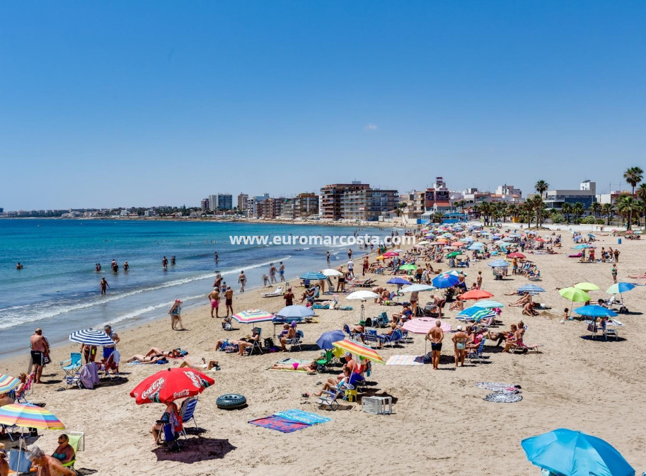 Objekte zum Wiederverkauf - Stadthaus - Torrevieja - TORREVIEJA