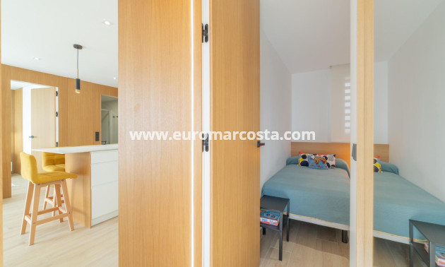 Objekte zum Wiederverkauf - Wohnung - Guardamar del Segura - Puerto Deportivo