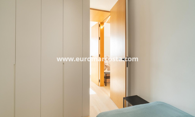 Objekte zum Wiederverkauf - Wohnung - Guardamar del Segura - Puerto Deportivo