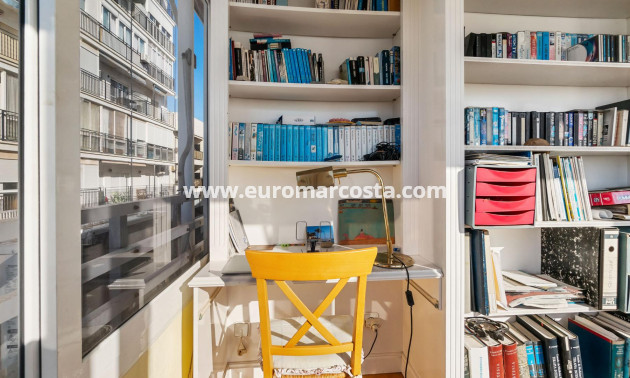 Sale - Apartment / flat - Torrevieja - TORREVIEJA