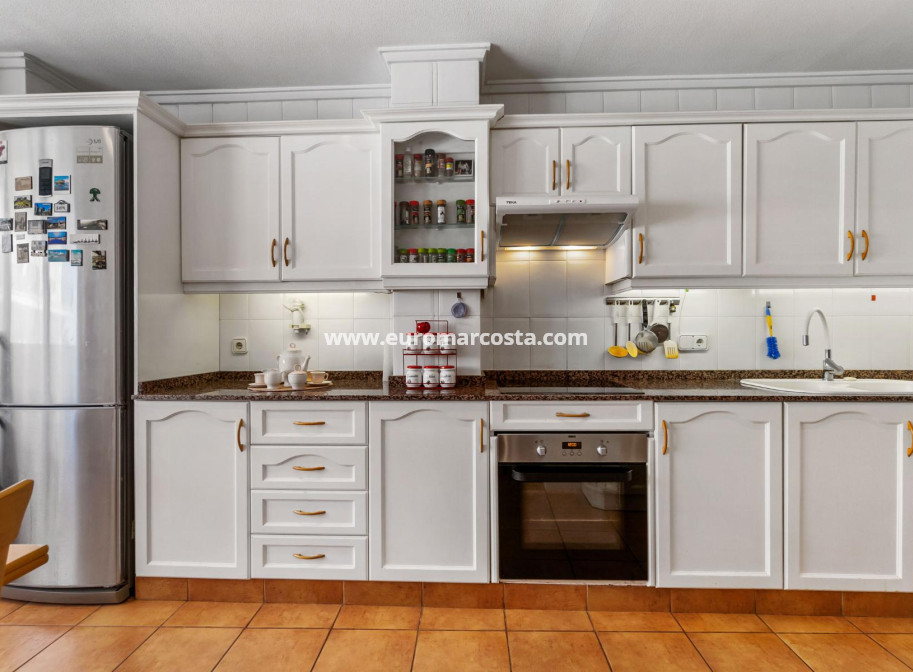 Sale - Apartment / flat - Torrevieja - TORREVIEJA