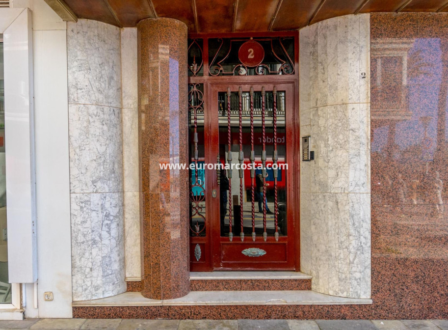 Sale - Apartment / flat - Torrevieja - TORREVIEJA