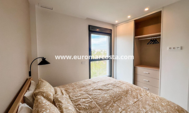 Sale - Apartment / flat - Orihuela Costa