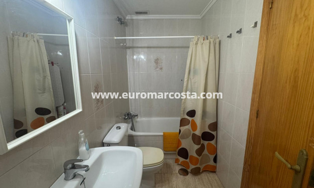 Sale - Apartment / flat - Torrevieja - TORREVIEJA