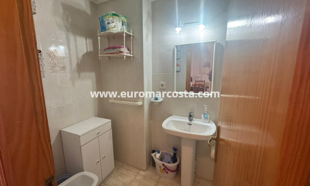 Sale - Apartment / flat - Torrevieja - TORREVIEJA