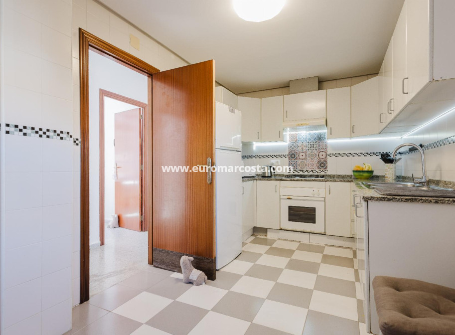 Sale - Apartment / flat - San Miguel de Salinas