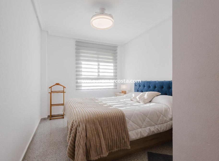 Sale - Apartment / flat - San Miguel de Salinas