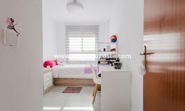 Sale - Apartment / flat - San Miguel de Salinas