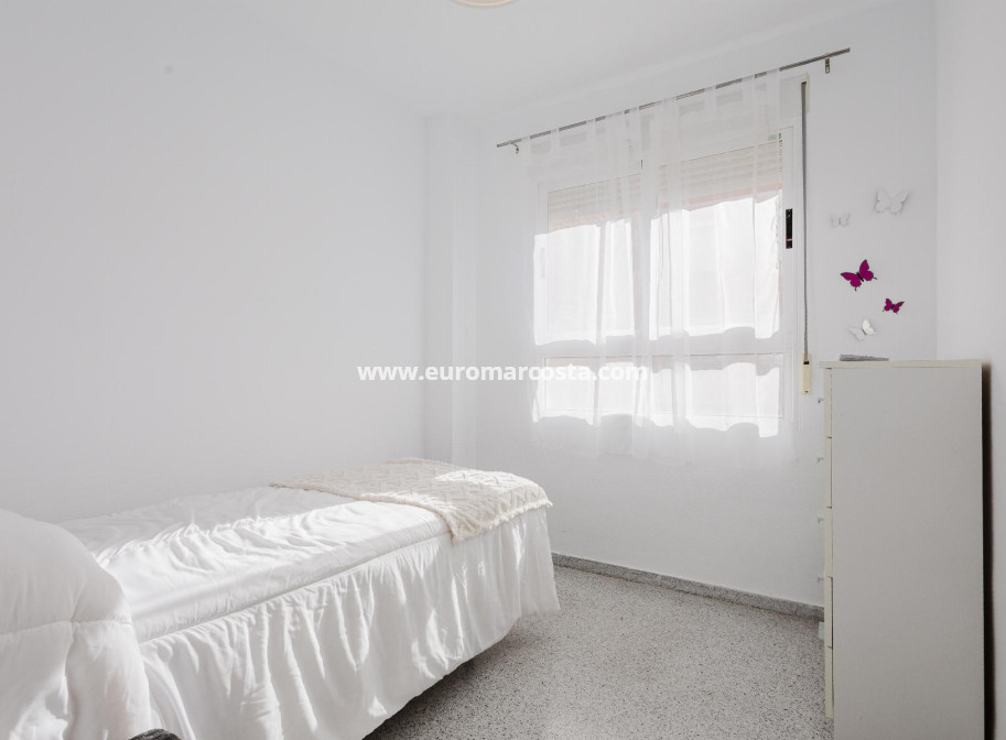 Sale - Apartment / flat - San Miguel de Salinas