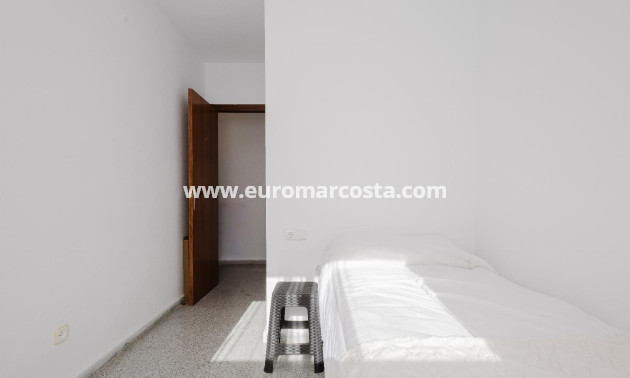 Sale - Apartment / flat - San Miguel de Salinas