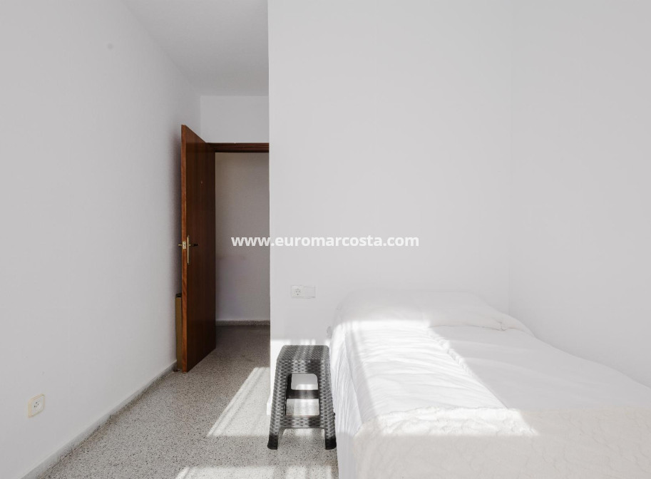 Sale - Apartment / flat - San Miguel de Salinas