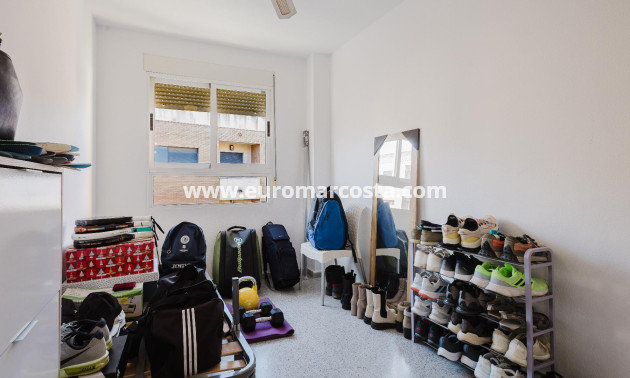 Sale - Apartment / flat - San Miguel de Salinas