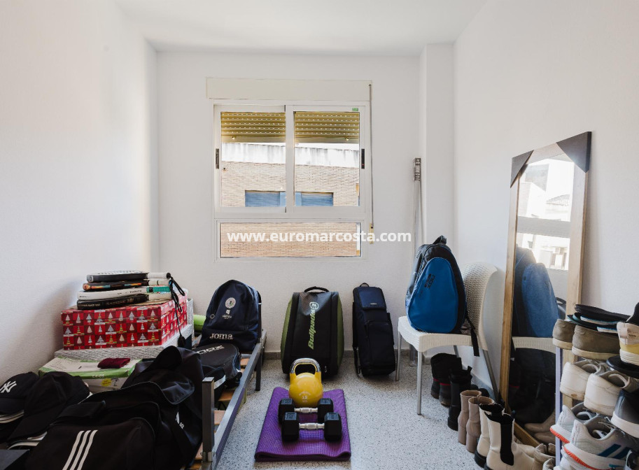 Sale - Apartment / flat - San Miguel de Salinas