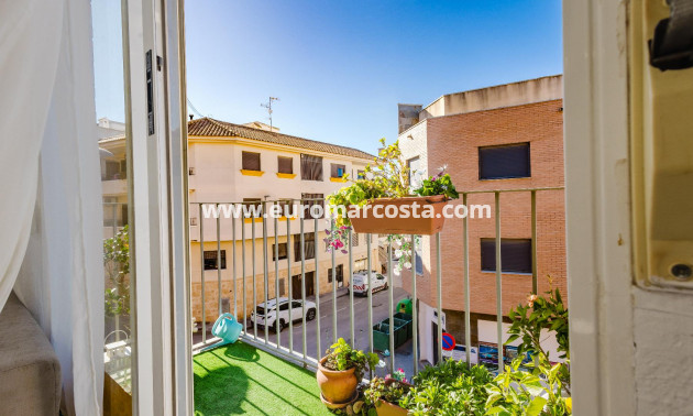 Sale - Apartment / flat - San Miguel de Salinas