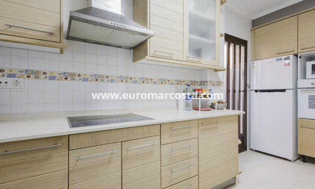 Objekte zum Wiederverkauf - Haus - Torrevieja - TORREVIEJA