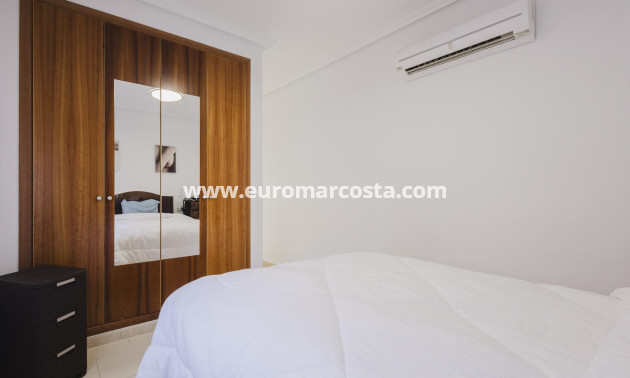 Objekte zum Wiederverkauf - Haus - Torrevieja - TORREVIEJA