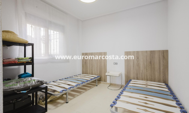 Objekte zum Wiederverkauf - Haus - Torrevieja - TORREVIEJA