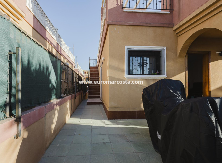 Objekte zum Wiederverkauf - Haus - Torrevieja - TORREVIEJA