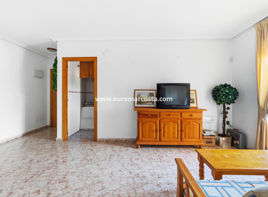 Sale - Apartment / flat - Torrevieja - TORREVIEJA