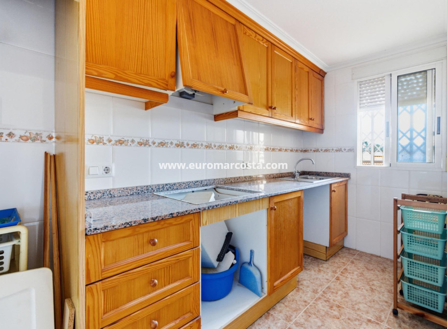 Sale - Apartment / flat - Torrevieja - TORREVIEJA