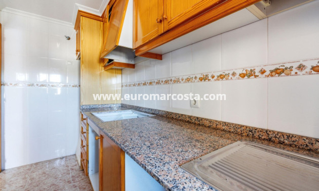 Sale - Apartment / flat - Torrevieja - TORREVIEJA